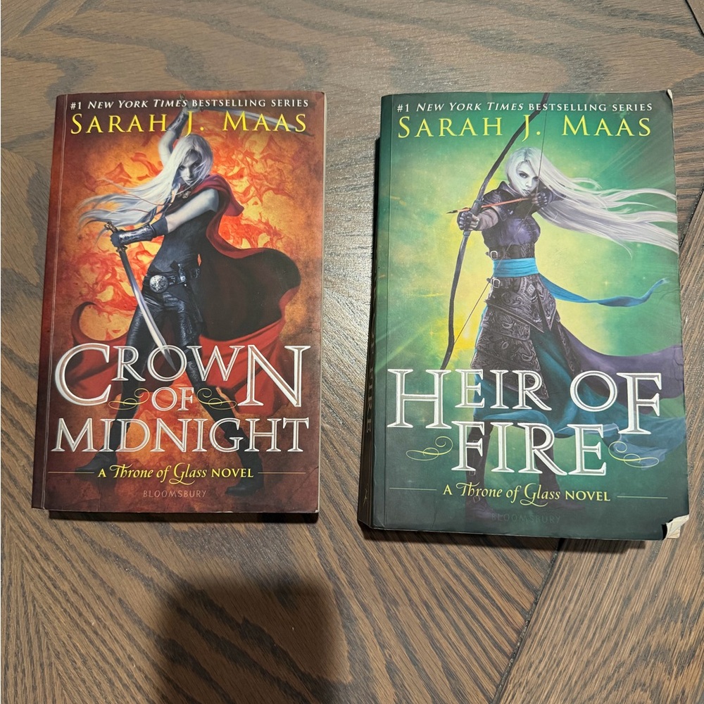 Crown of Midnight and Heir of Fire Books